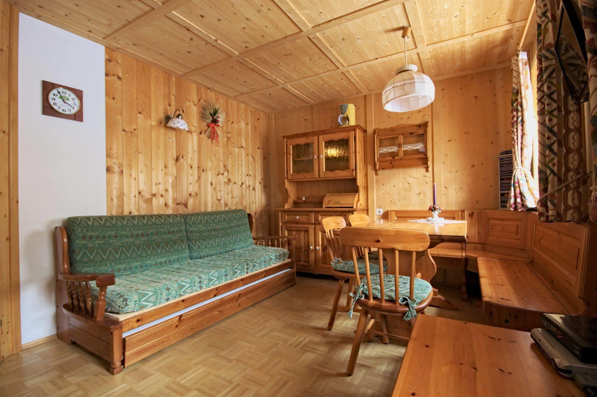 Bachlaufen Haus Aparthotel Sexten Exterior photo
